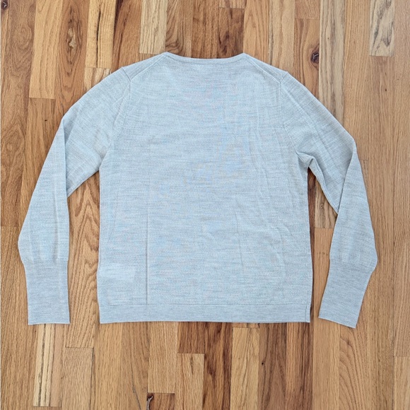 NWOT J. Crew Halle 100% Merino Wool Sweater in Heather Grey, Size Medium - Picture 6 of 6